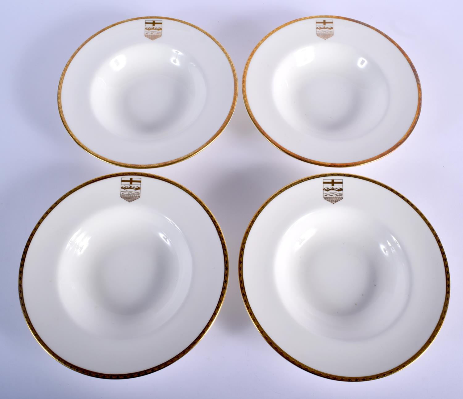 20th c. eight Minton gilt crested soup plates and two gilt crested coffee cans Soup Plate 20.5cm Dia - Image 4 of 7