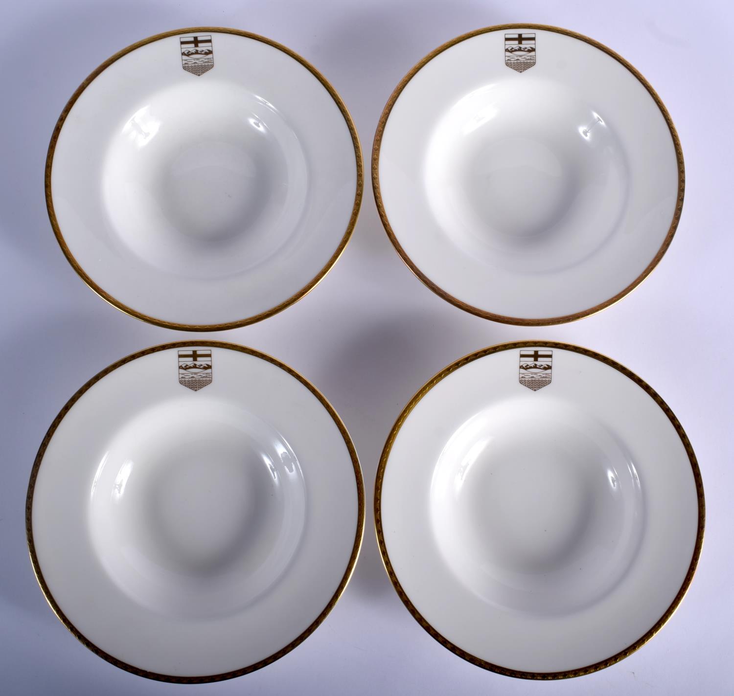 20th c. eight Minton gilt crested soup plates and two gilt crested coffee cans Soup Plate 20.5cm Dia - Image 6 of 7