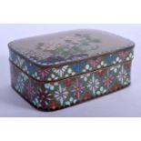 AN EARLY 20TH CENTURY JAPANESE MEIJI PERIOD CLOISONNE BOX AND COVER Late Qing/Republic. 250 grams. 1