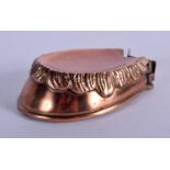 A COPPER HORSE SHOE VESTA CASE. 98 grams. 6 cm x 4 cm.