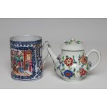 A CHINESE EXPORT PORCELAIN MUG of plain cylindrical form, the strap handle with heart terminal and