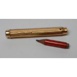 AN 18CT GOLD TELESCOPIC PENCIL, maker Sampson Mordan, London 1913, of plain cylindrical form with