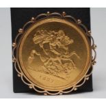 A VICTORIA GOLDEN JUBILEE GOLD 5, 1887, in a 9ct gold brooch loose mount (Est. plus 17.5% premium)