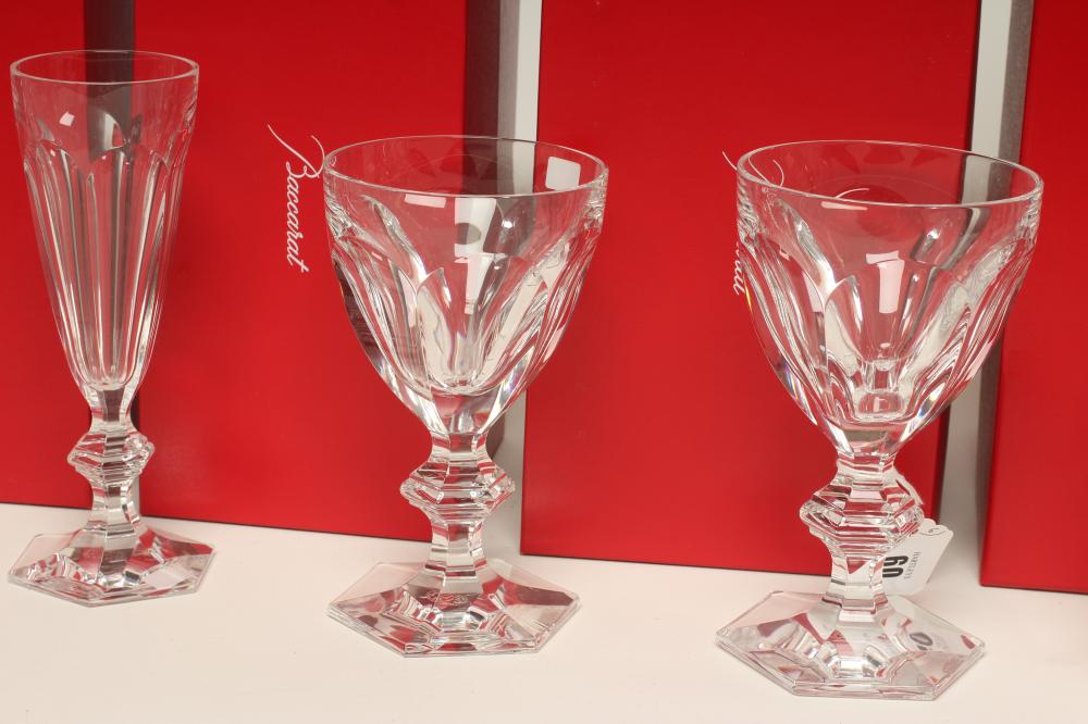 A COLLECTION OF BACCARAT GLASS HARCOURT PATTERN TABLEWARE, modern, comprising water jug (8 3/4" - Image 4 of 4