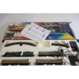 Hornby Flying Scotsman Train Set with A3 Flying Scotsman, three coaches and track, F (Est. plus