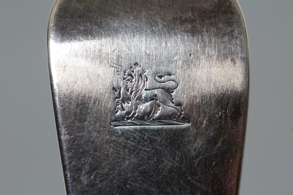 A WILLIAM IV SILVER SOUP LADLE, maker Mary Chawner, London 1835, in Old English pattern, engraved - Image 2 of 8