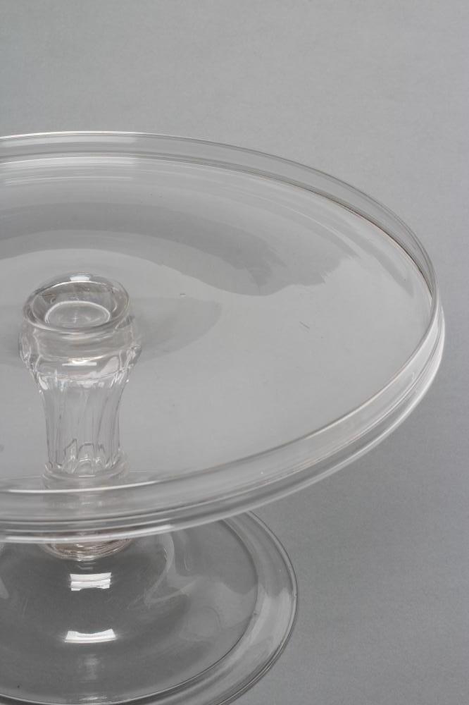 A GEORGIAN GLASS TAZZA, the plain circular stand on moulded Silesian stem and folded foot, 11 1/2" - Image 2 of 4