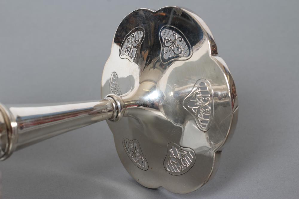 A HIGH PEDESTAL SILVER TAZZA, maker Adie Bros., Sheffield 1912, the shallow dished bowl with pierced - Image 2 of 4