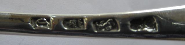 A WILLIAM IV SILVER SOUP LADLE, maker Mary Chawner, London 1835, in Old English pattern, engraved - Bild 6 aus 8