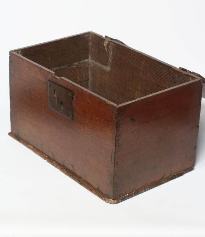 A SCANDINAVIAN BENTWOOD FOOD STORAGE BOX, 19th century, the detachable lid with fixed loop handle - Image 4 of 4