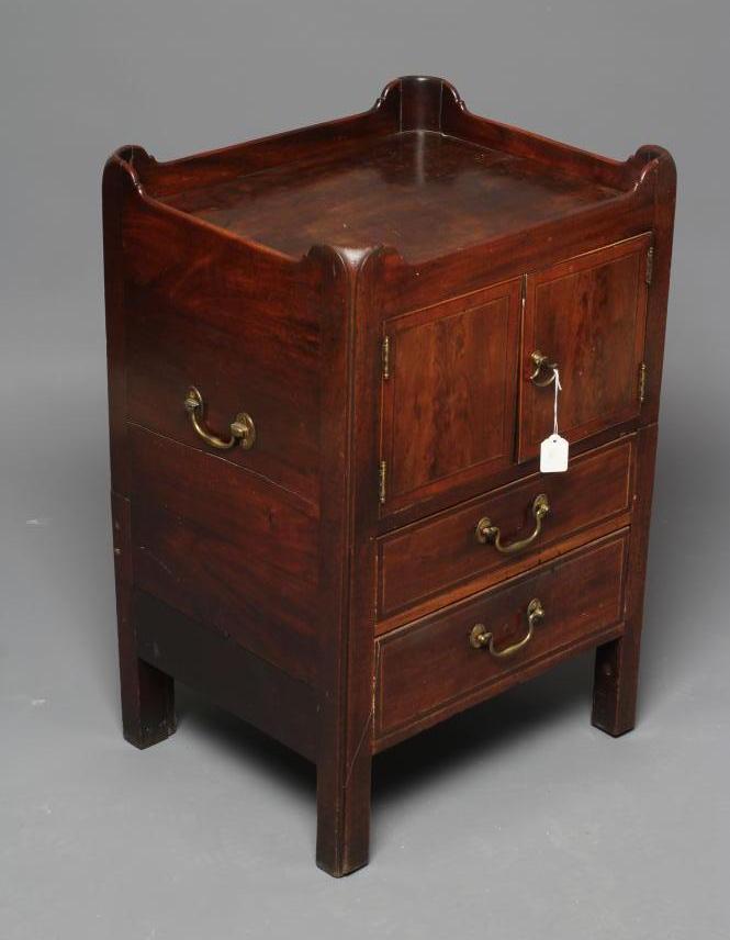 A GEORGIAN MAHOGANY NIGHT COMMODE, late 18th century, the galleried top over two crossbanded doors