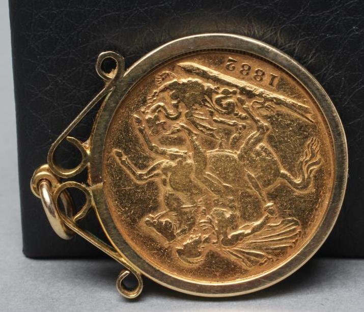 A VICTORIA YH SOVEREIGN, 1882, in a 9ct gold loose pendant mount, 9.7g gross (Est. plus 17.5% - Image 2 of 2