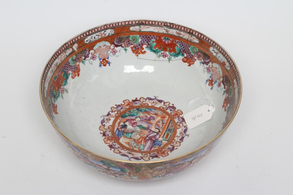 A CHINESE EXPORT PORCELAIN PUNCH BOWL painted in famille rose enamels with panels of figures, - Image 2 of 4