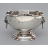 A SMALL ROSE BOWL, maker A.T. Cannon, Birmingham 1979, of plain form with lion mask ring handles