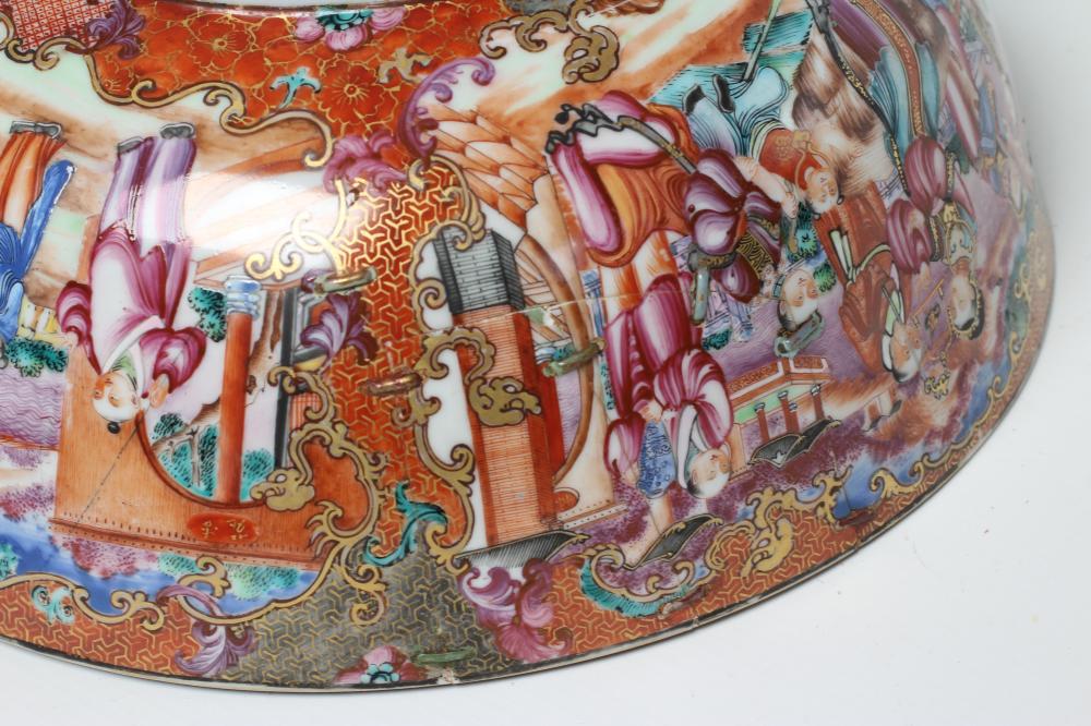 A CHINESE EXPORT PORCELAIN PUNCH BOWL painted in famille rose enamels with panels of figures, - Image 4 of 4