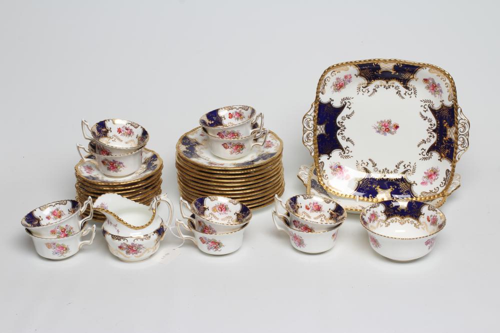 A COALPORT CHINA PART TEA SERVICE, early 20th century, printed and painted with the "Batswing"