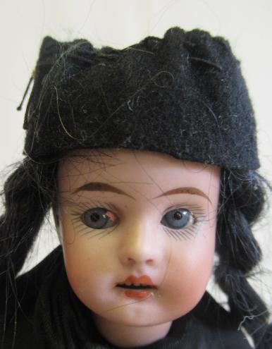Two bisque socket head dolls comprising a 7 1/2" doll with blue glass sleeping eyes, open mouth - Image 4 of 5