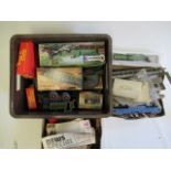 A quantity of railway plastic kits by Airfix and Kitmasters, all items started or made-up, F-P,