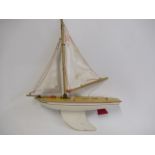 A small Star pond yacht Endeavour I with sails and rigging, G (Est. plus 21% premium inc. VAT)