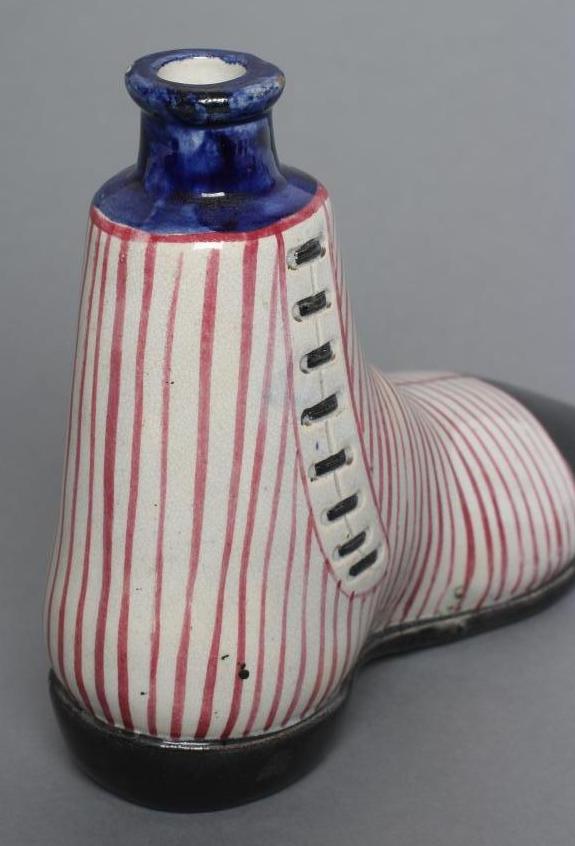 A SCOTTISH PEARLWARE NOVELTY SPIRIT FLASK, probably Portobello, c.1840, modelled as a lady's boot - Image 3 of 4