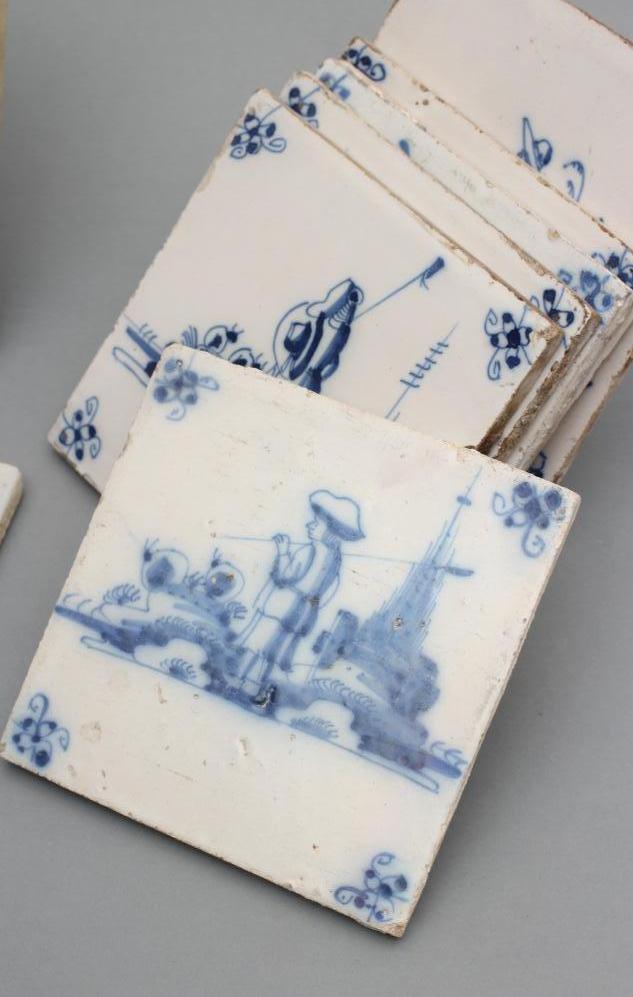 A COLLECTION OF FOURTEEN DUTCH DELFT TILES, 18th century, comprising seven with religious scenes and - Image 2 of 5