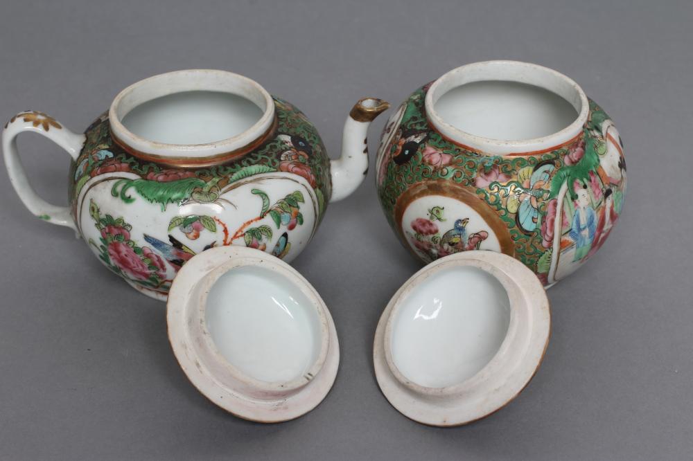 A CANTONESE PORCELAIN SMALL TEAPOT AND COVER of squat globular form, painted in famille rose enamels - Image 4 of 5