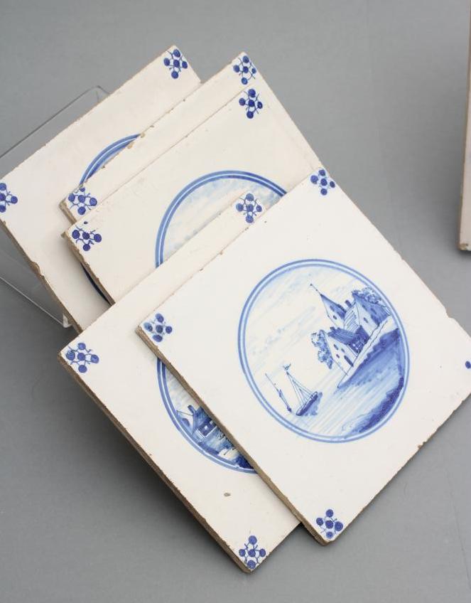 A COLLECTION OF FOURTEEN DUTCH DELFT TILES, 18th century, comprising seven with religious scenes and - Image 4 of 5