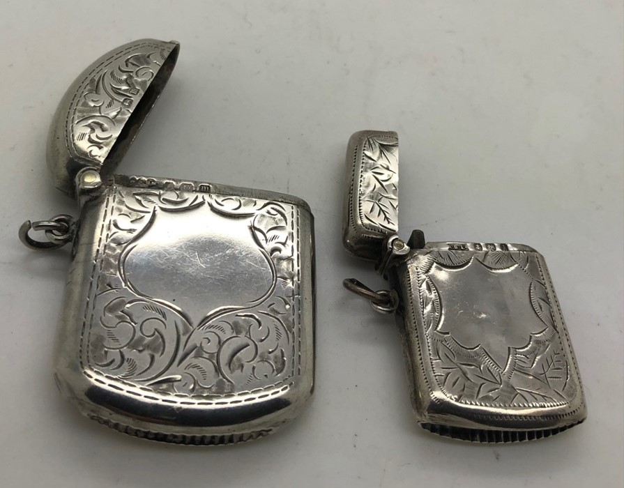 Two hallmarked silver vesta cases, both with vacant cartouche. Birmingham 1910 and Birmingham - Image 2 of 3