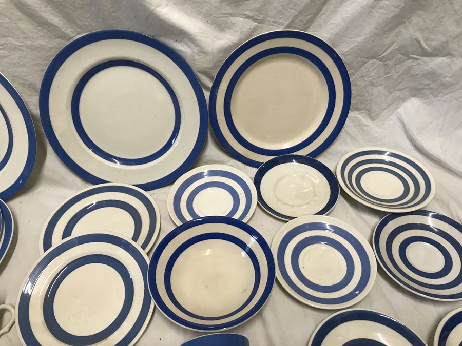 Selection of Blue and white Cornish Ware. Dinner plates 25cms and 23cms w, various saucers, mugs, - Image 5 of 5
