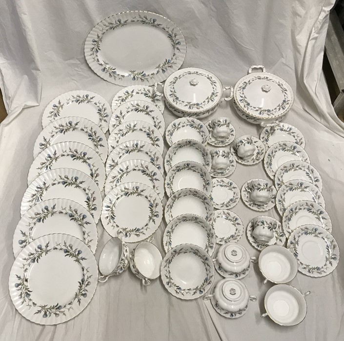 Royal Albert Brigadoon dinner and tea ware, 45 pieces. 6 dinner plates 27cms, 6 side plates 21cms, 2
