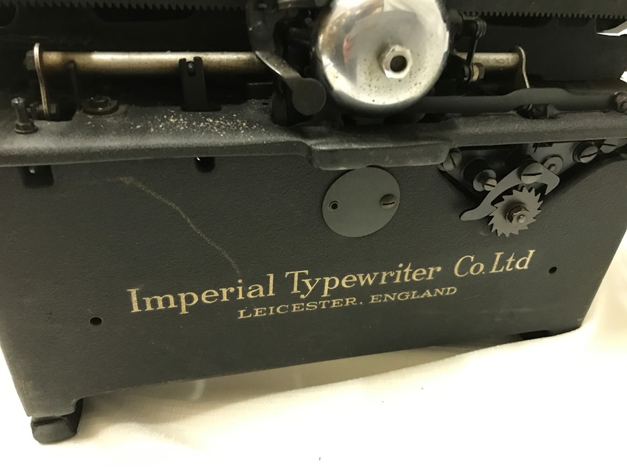 A mid 20thC Imperial typewriter. Condition ReportVery good clean condition. Keys function well, good - Image 3 of 3