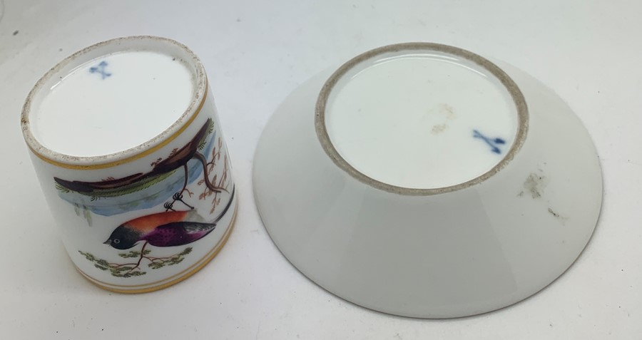 Two cups/saucers comprising a 19thC Meissen ornithological coffee can and saucer with a Paris - Image 4 of 7