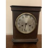 Oak mantle clock 30 h x 23cms w. Condition ReportUntested.