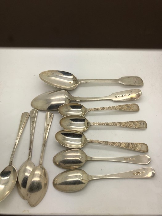 Hallmarked silver teaspoons to include 5 London 1908/09 with bright cut engraving. 3 Sheffield - Image 2 of 2