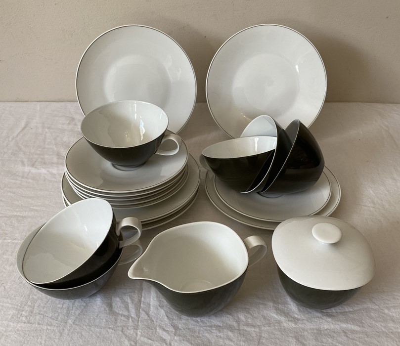 Part tea service by Rosenthal. 6 cups, 6 saucers, 6 plates, 1 lidded sugar and a milk jug. Condition