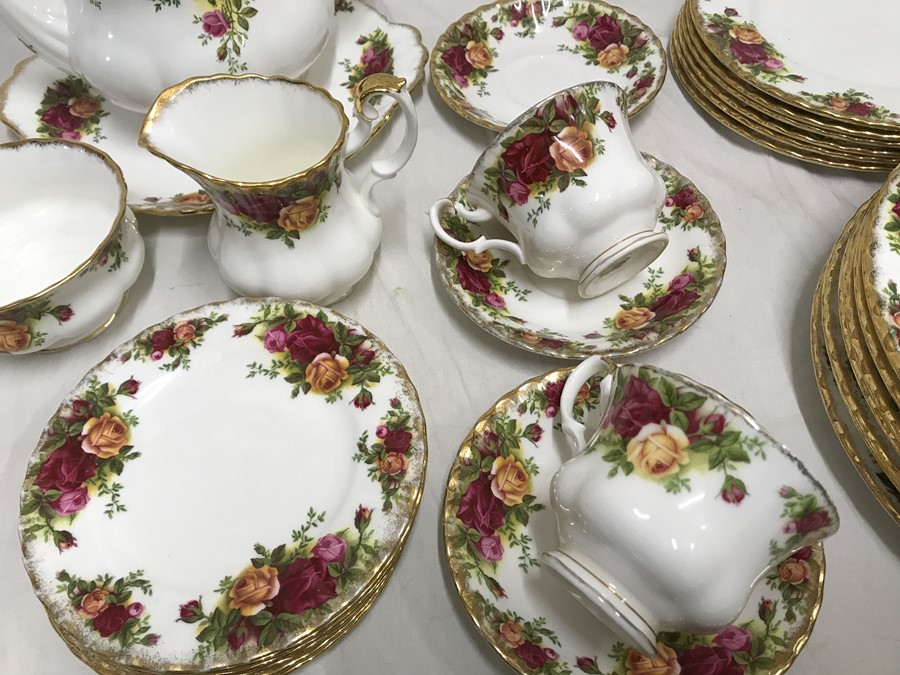 Royal Albert Old Country Roses tea and dinner war, tea set, teapot, milk and sugar bowl, 6 side - Image 8 of 8