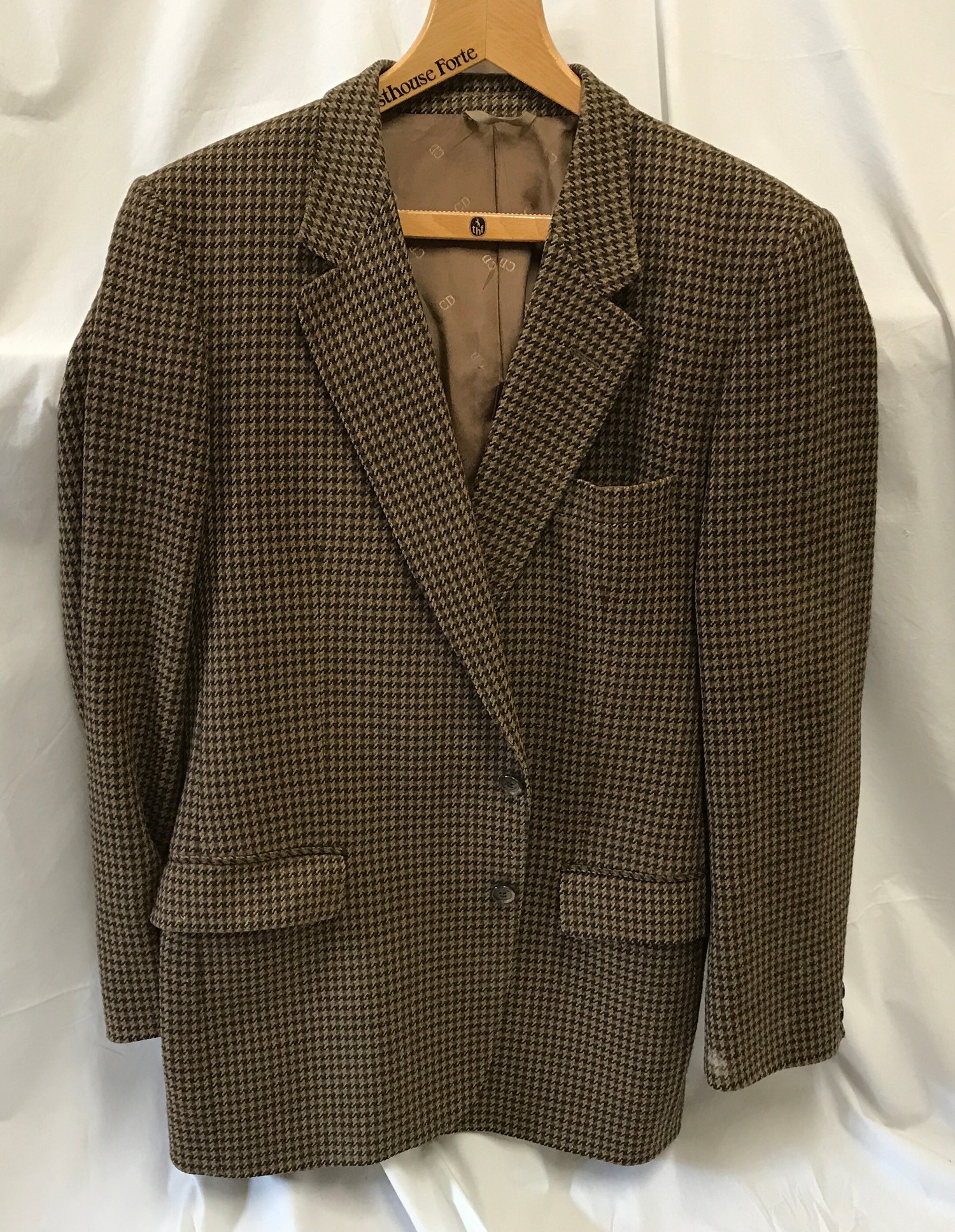 Christian Dior Gentleman's Jacket, dog tooth pattern pure wool, viscose lined size 40 regular.