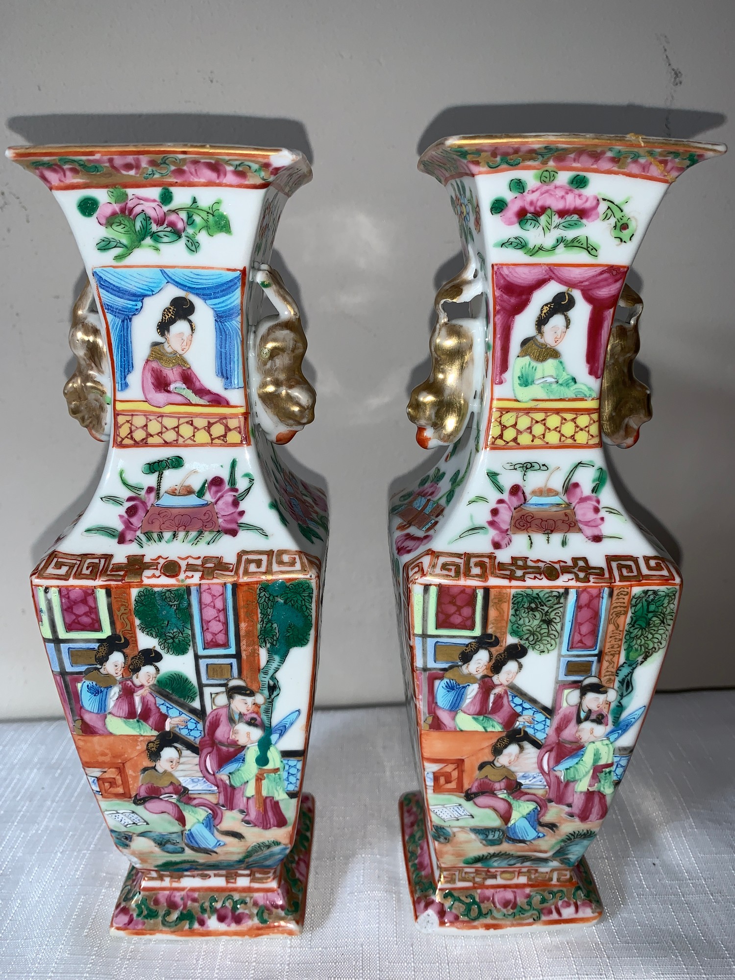 A garniture of four 19thC Chinese famille rose Mandarin pattern tallest 23cms h.Condition - Image 5 of 10