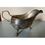 Birmingham silver sauce boat 1907 by Williams Birmingam Ltd. 168 gms.Condition ReportGood cond.