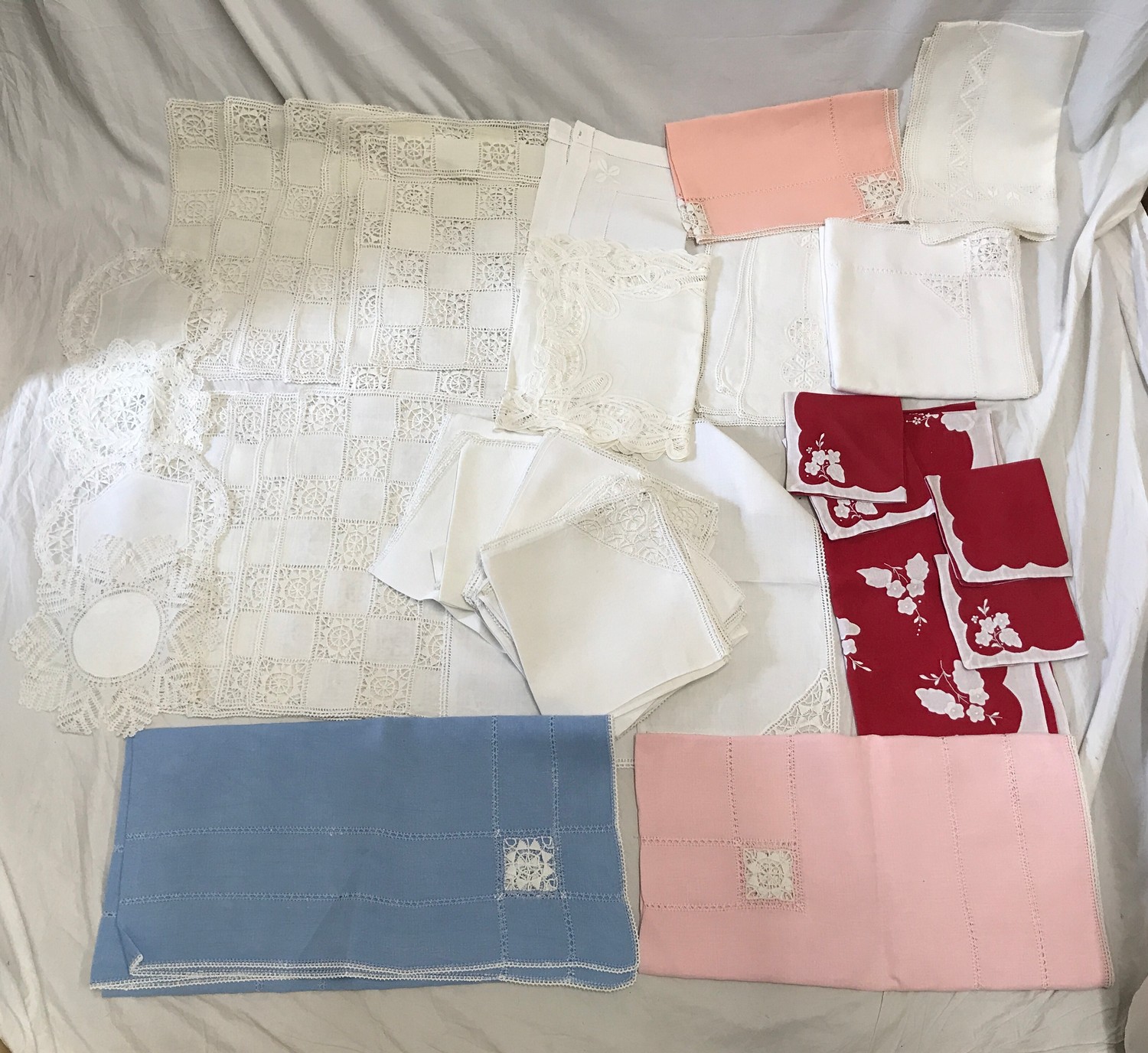 A selection of crocheted table linen of various sizes and sets.Condition ReportFairly good