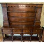 A very good quality 20thC solid oak dresser. 220 h x 204 w x 47cms d.