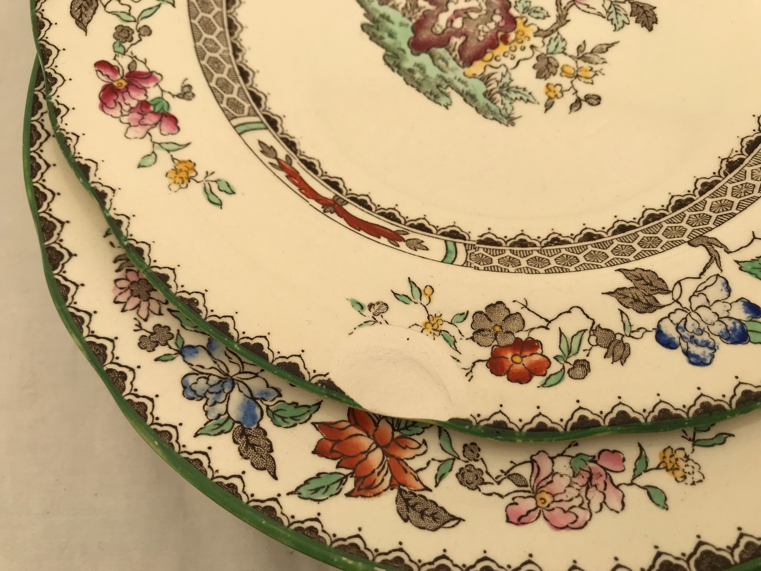 Copeland Spode 'Chinese Rose' patterned dinnerware, 47 pieces comprising 8 dinner plates 27cms d, - Image 3 of 8