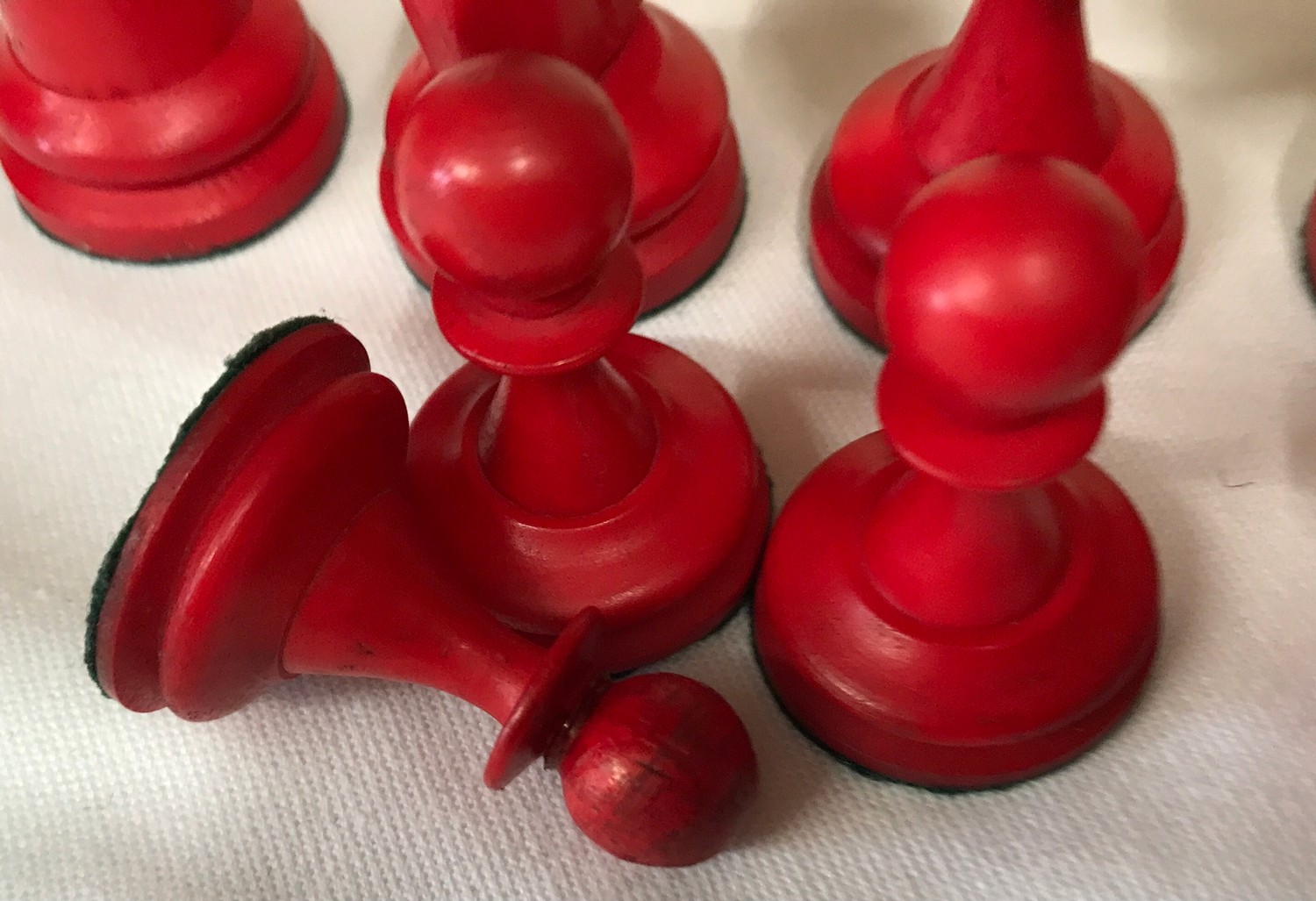 A carved bone red and white chess set. Complete.Condition ReportOne red pawn with glued tip. Overall - Image 2 of 6