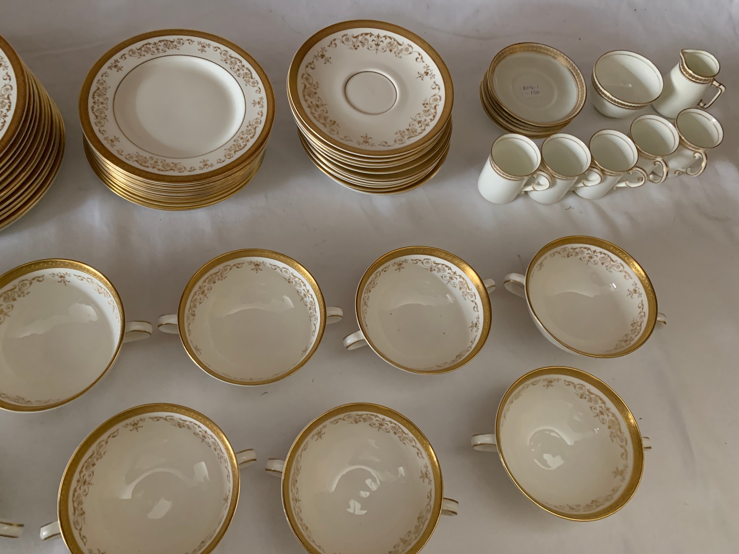 A large quantity of Royal Doulton Belmont pattern dinner service with a part Crescent coffee service - Image 4 of 6