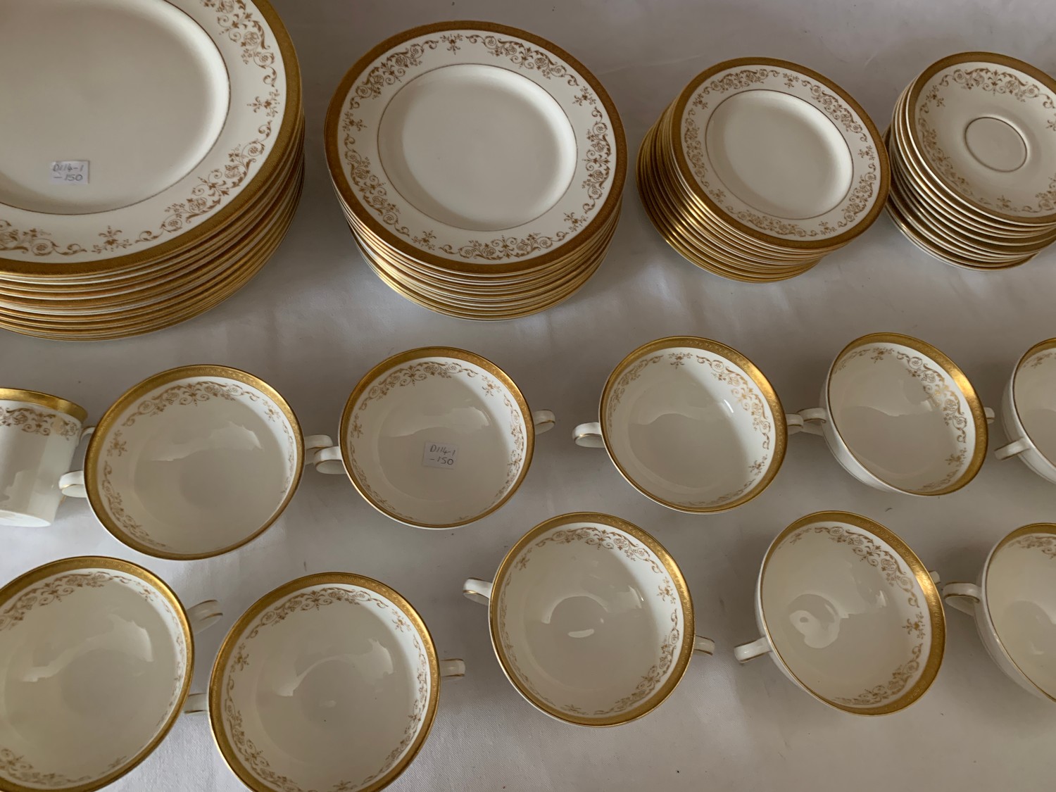 A large quantity of Royal Doulton Belmont pattern dinner service with a part Crescent coffee service - Image 3 of 6