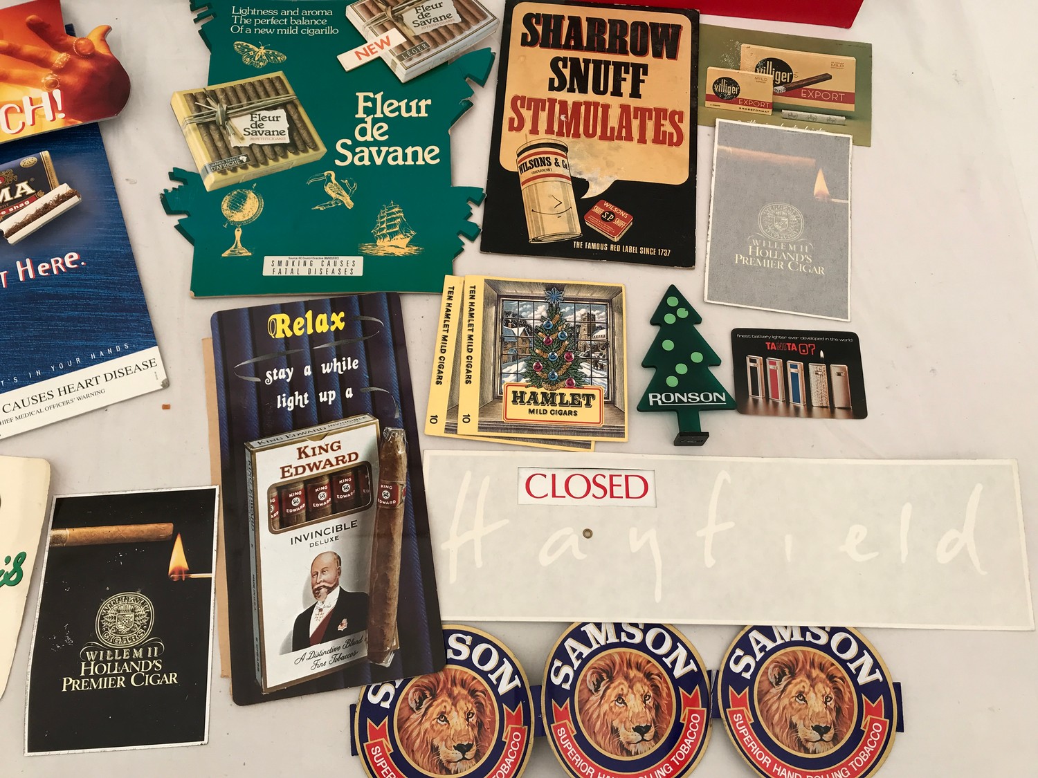 A collection of tobacconist shop advertising cards and stickers, cards including Edmond, Exclusiv, - Image 4 of 5