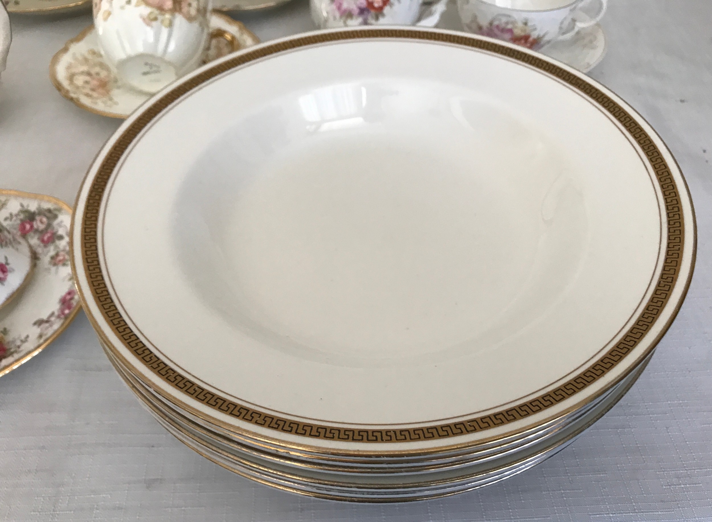 A quantity of tea ware to include 5 Coalport crested plates, 2 chateau, one gold wheat, one - Image 5 of 8