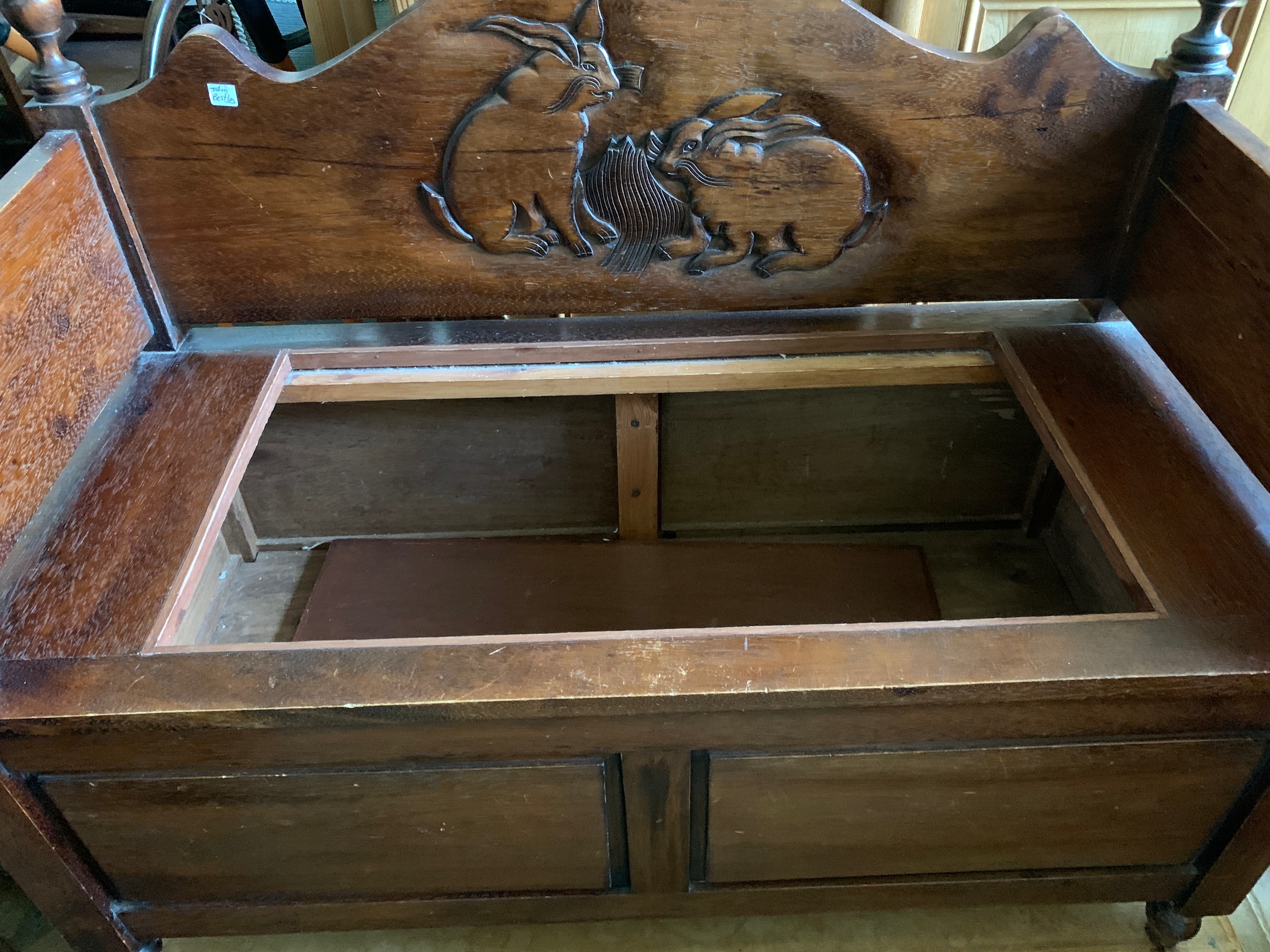Wooden toy box with rabbits to back. 98 x 48 x 75cms h. - Image 2 of 3