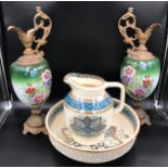 A W.T. Copeland & Sons primrose jug and bowl, jug 28cms h bowl 38cms d together with a pair of