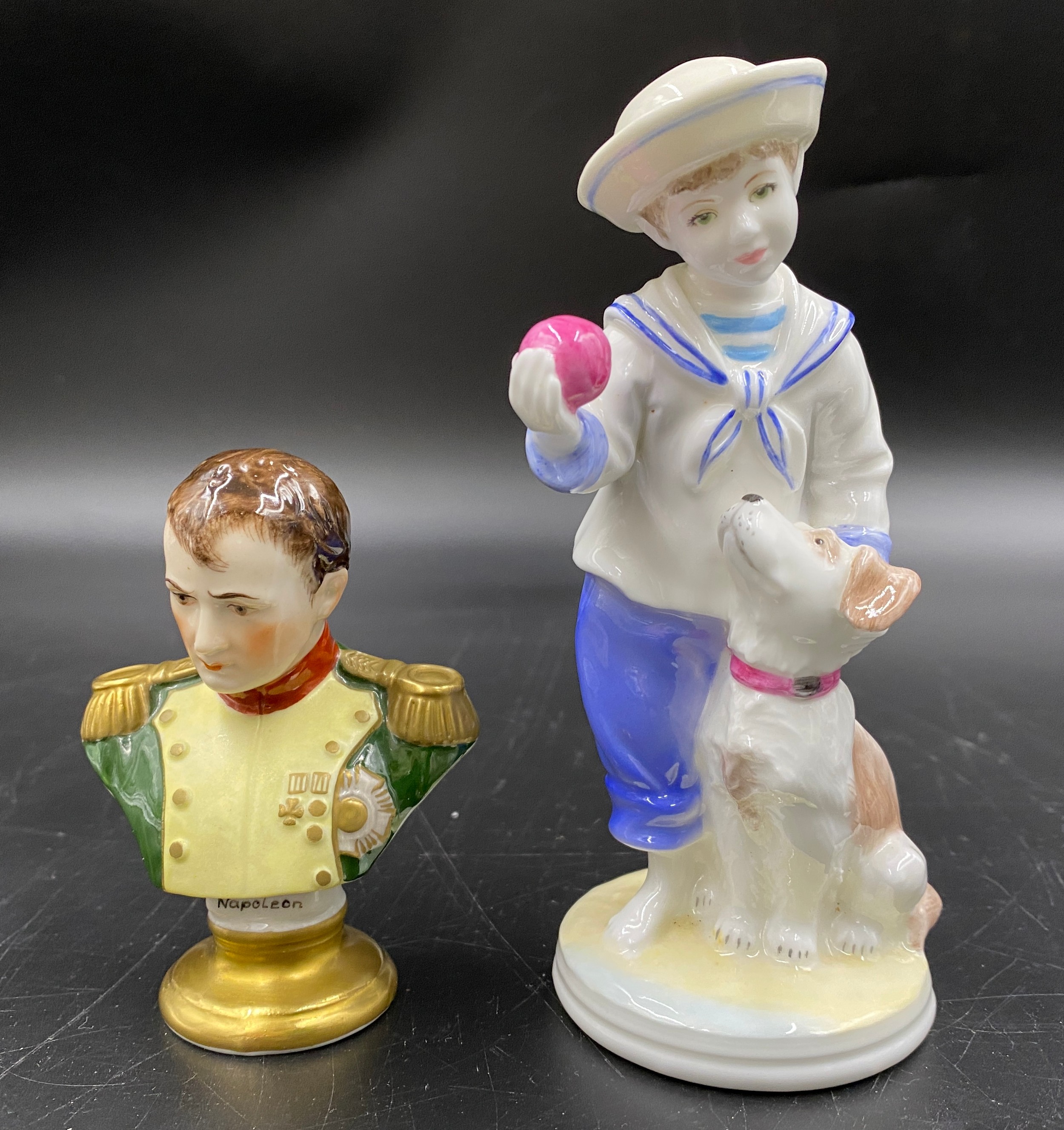 A selection of ceramics to include Royal Doulton HN 2784 "The Guardsman" 25cms, Coalport "My Pal" - Image 6 of 9